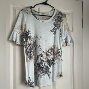 Rose & Olive size small floral blouse